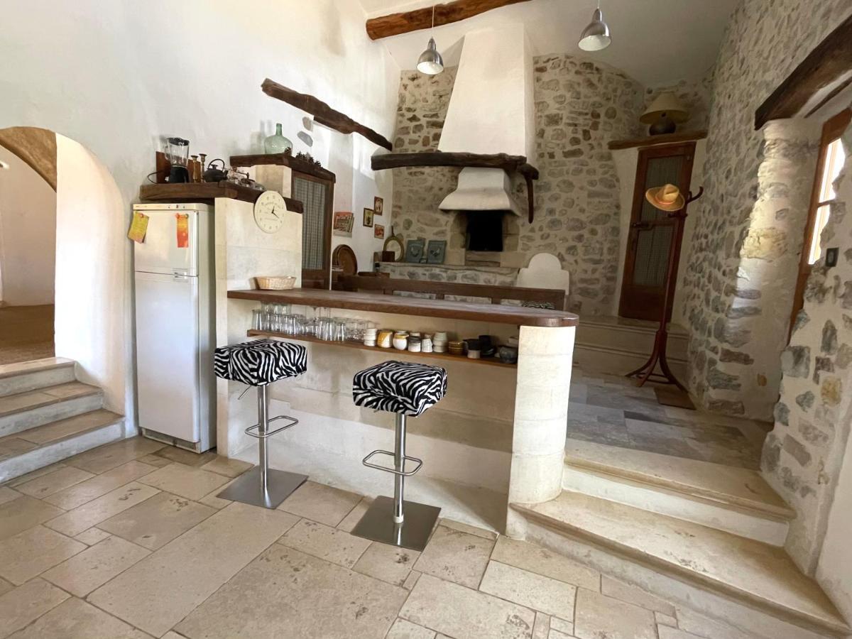 La Maison De Vergol Montbrun-les-Bains Luaran gambar