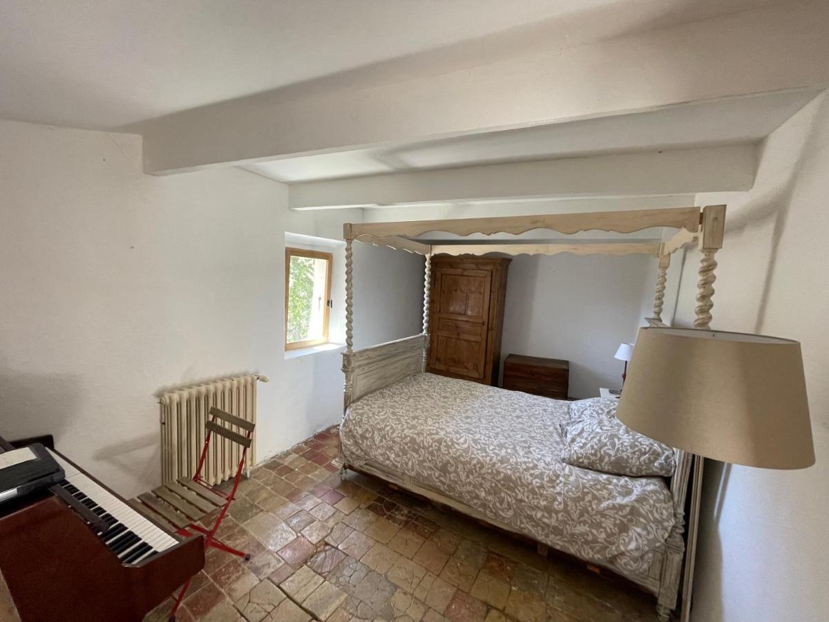 La Maison De Vergol Montbrun-les-Bains Luaran gambar